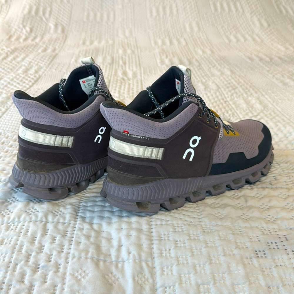 On Cloud Hi Edge sz. 11